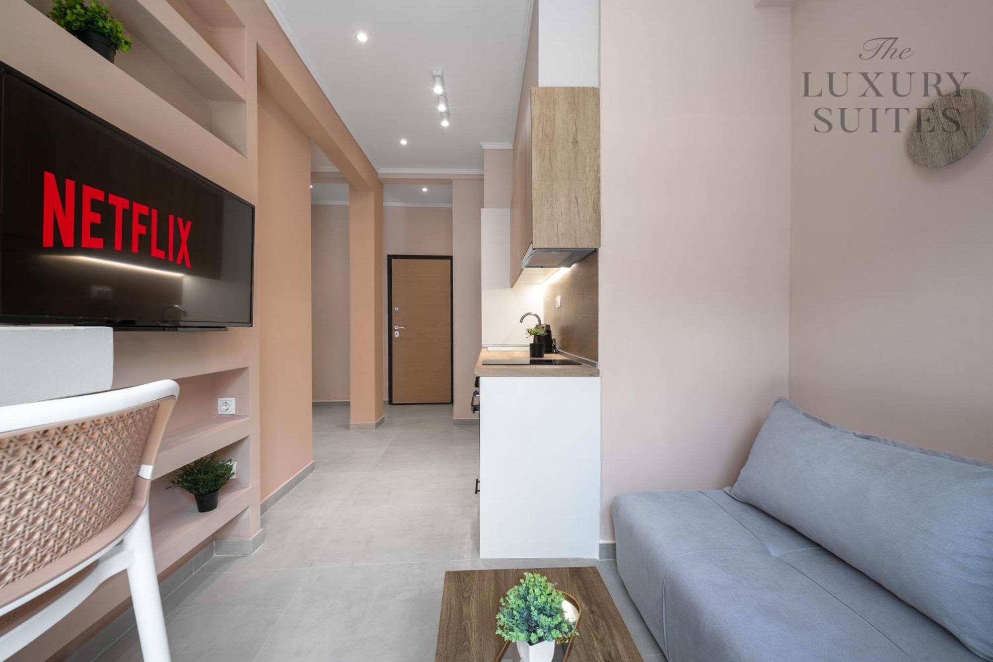 סלוניקי Aelia Apartments, The Luxury Suites מראה חיצוני תמונה